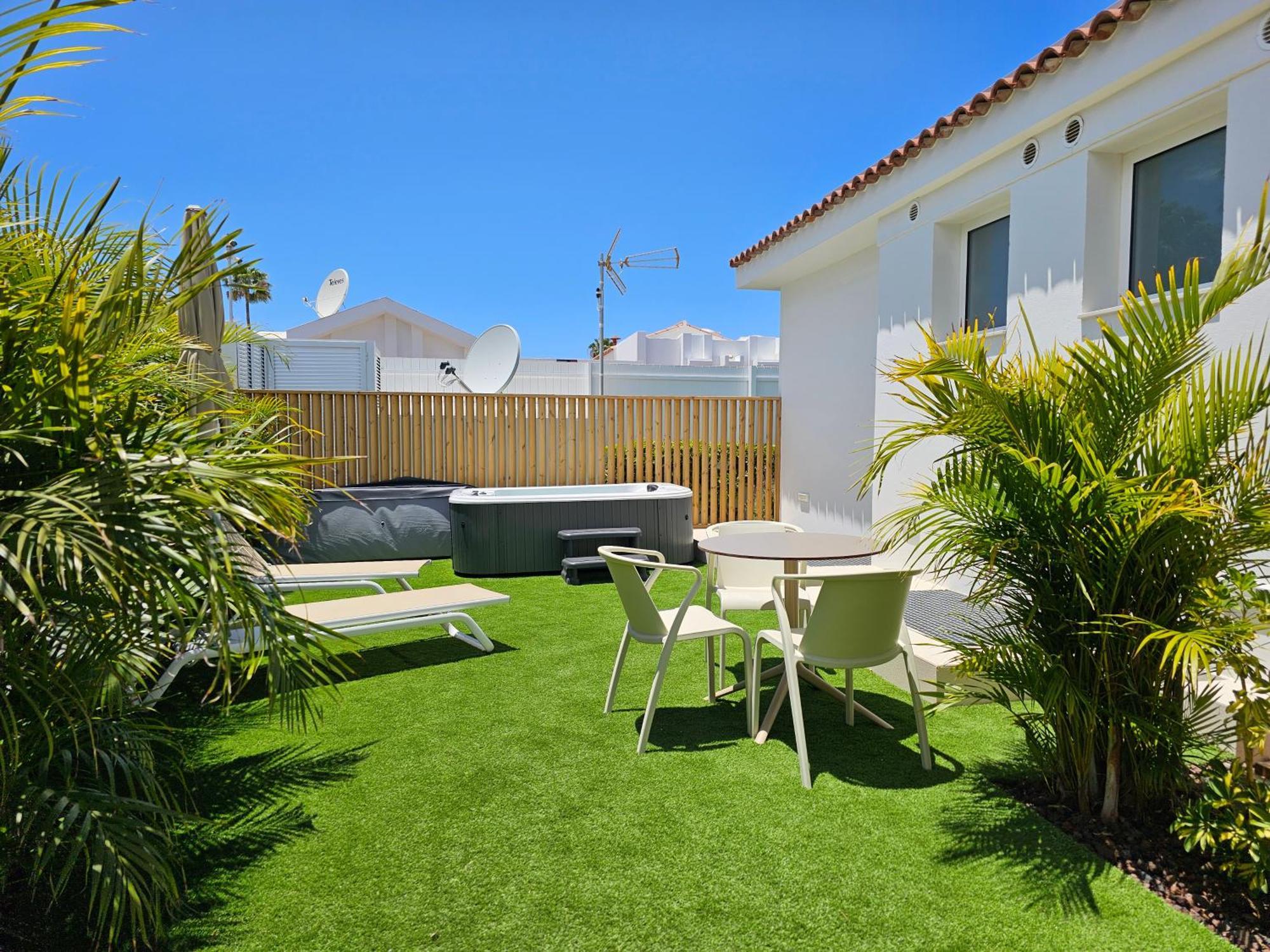 Aparthotel Mar Bianco - Gay Men Only Maspalomas  Exteriér fotografie